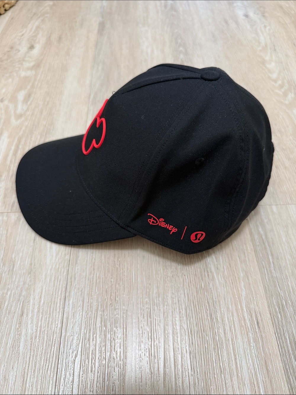 Lululemon x Disney Hat - Picture 2 of 4